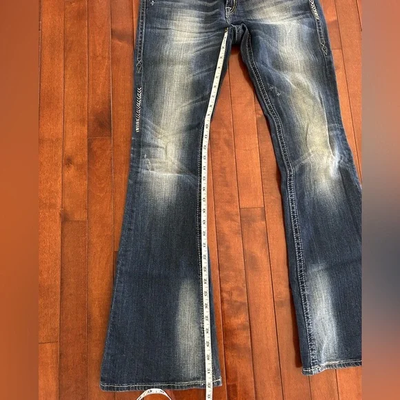 Rock Revival Women's Sasha Flare Jean Size 27